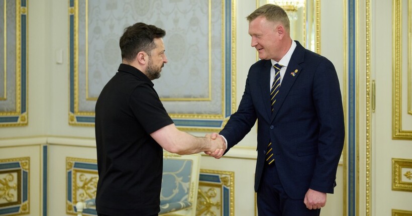 Зеленський обговорив із міністром оборони Латвії реалізацію Drone Deal