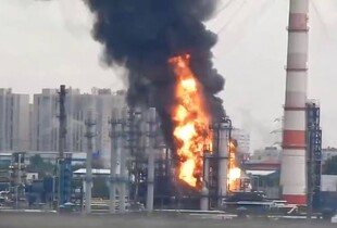 Зеленський підтвердив ураження НПЗ у Московському регіоні (відео)