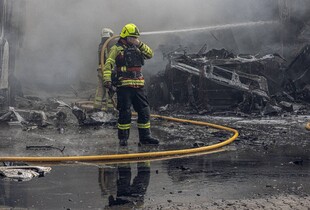 Росіяни у Сумах вдарили по кінно-спортивній школі та об’єкту інфраструктури: усі наслідки