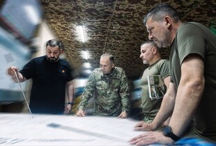 рф намагається просуватися на Костянтинівському напрямку, не рахуючись із втратами - Сирський