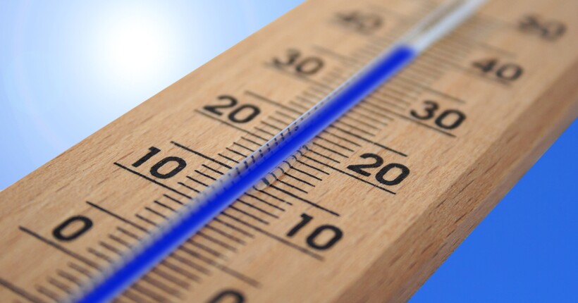 Спека до +44°C в Європі: є загиблі, закриваються школи, скасовуються рейси і спортивні події