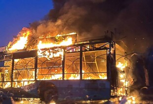 Ворог КАБом вдарив по Сумах: водій тролейбуса отримав важкі травми
