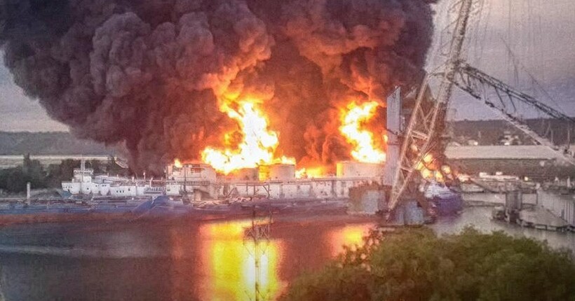 В Криму пролунали вибухи: рух Керченським мостом перекрили на п'ять годин