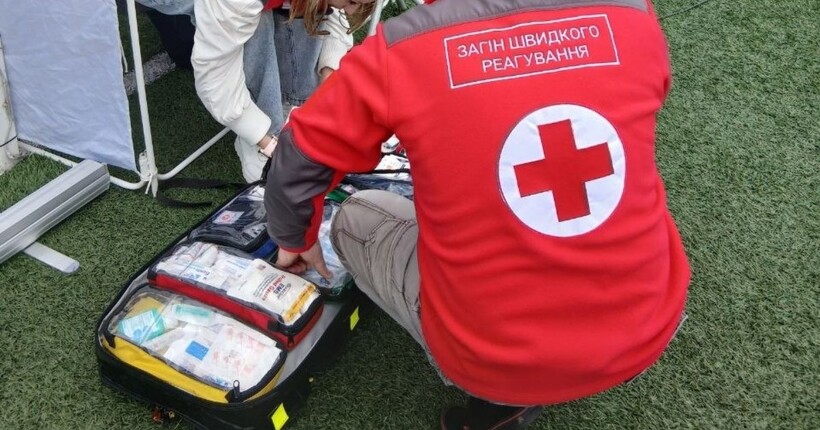 В Одесі на пляжі загинула жінка через влучання уламку під час повітряної атаки рф