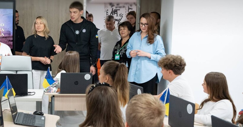 Уряд виділив понад 459 млн грн на оновлення профільної старшої школи
