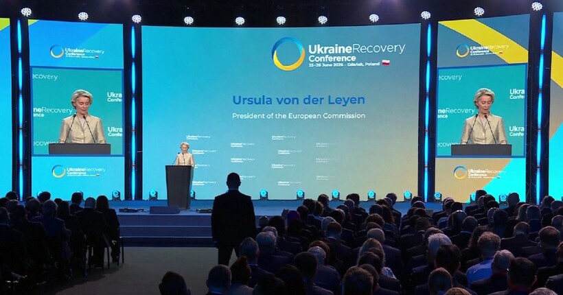 ЄС розпочинає виплати Україні за програмою на €90 млрд: фон дер Ляєн оголосила перший транш