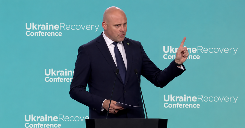 Україну потрібно відбудовувати вже зараз, а не після війни - прем'єр Латвії