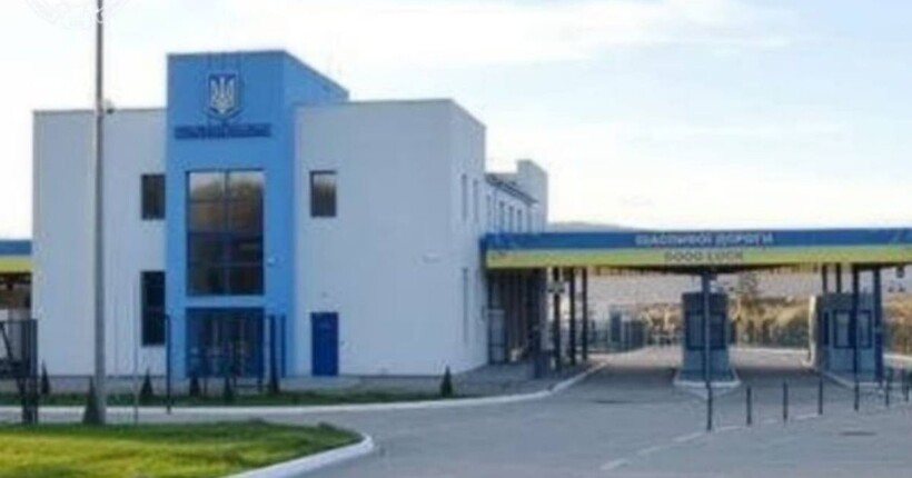 Експосадовцю Держмитслужби повідомили про підозру за збитки у 3,2 млн грн під час реконструкція митного поста на Буковині