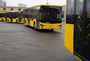 Після обстрілу громадський транспорт у Києві курсує зі змінами: що треба знати