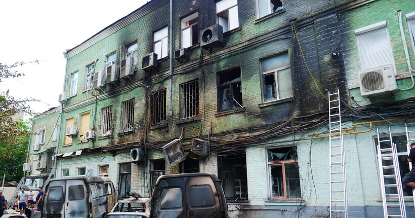 Російська атака на Київ пошкодила лабораторії та обладнання НАН України (фото)