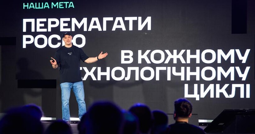 Федоров анонсував гранти на розробку бойових роботів-гуманоїдів, лазерної ППО і мікрохвильової зброї