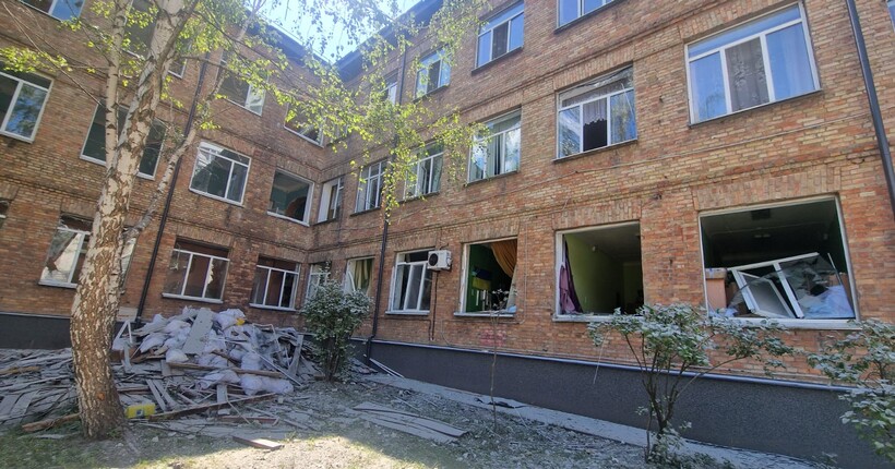 У Києві під час нічної атаки пошкоджені 23 заклади освіти
