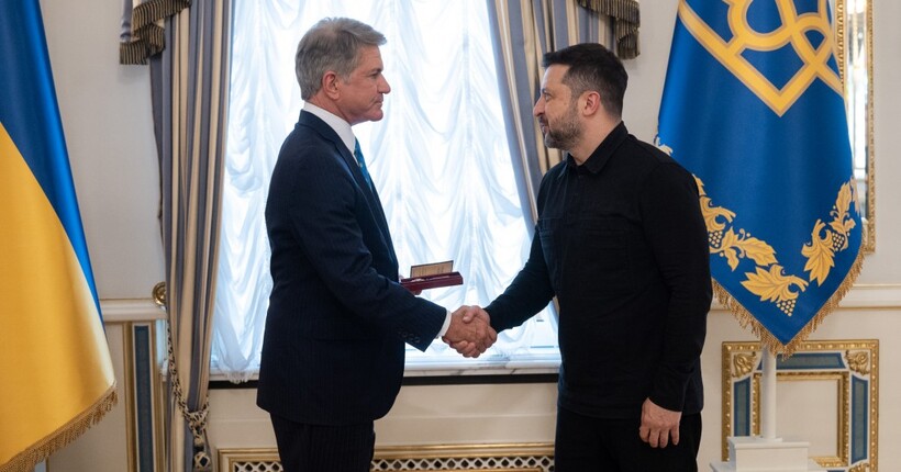 Зеленський зустрівся з конгресменом Сполучених Штатів Майклом Макколом: деталі діалогу