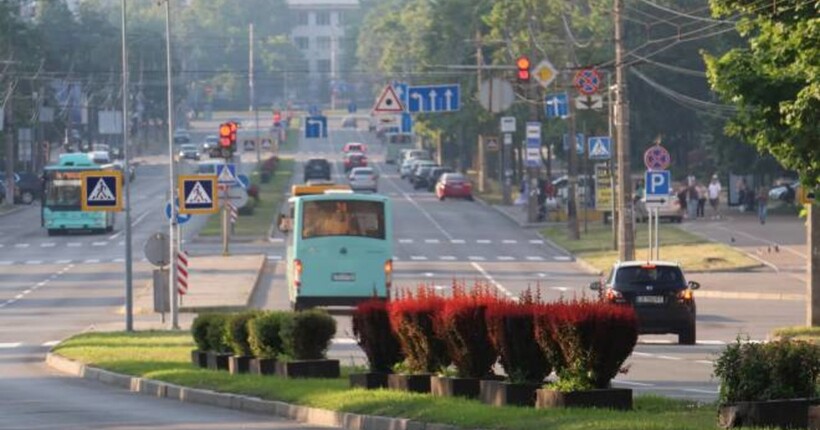 Окупанти вдарили по Чернігову: поранений співробітник об'єкта критичної інфраструктури