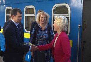 Президентка Єврокомісії прибула до Києва та анонсувала нові оборонні ініціативи для України