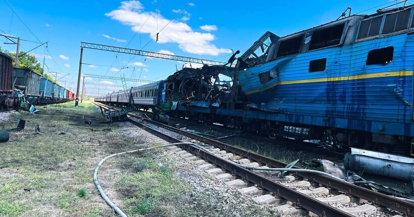 Війська рф завдали удару по пасажирському поїзду Київ-Запоріжжя
