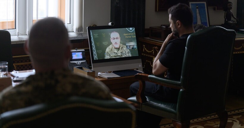 Зеленський заслухав доповідь командувача оперативного угруповання 