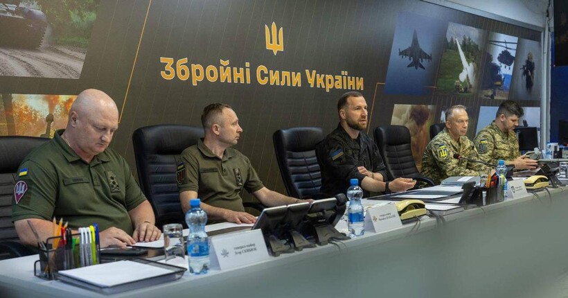 Сирський офіційно передав повноваження Головнокомандувача ЗСУ Драпатому (фото)