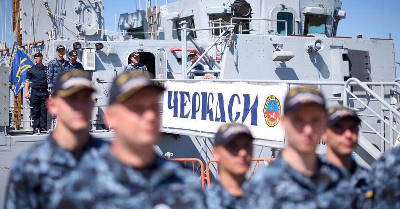 П’ять українських протимінних кораблів лишатимуться в Британії до завершення війни - Зеленський