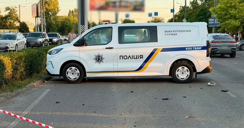 В Одесі вдруге за день вибухнуло авто: водій загинув, постраждала пасажирка