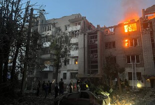 Львів зазнав ракетного удару: є поранені, під завалами залишаються люди