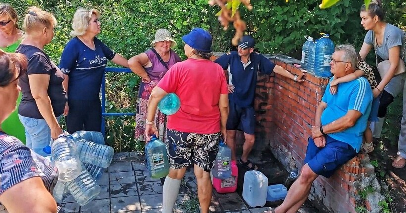 Маріуполь залишився без світла, води і зв'язку: що відомо