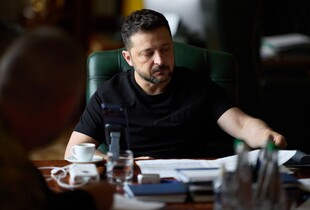 Зеленський ввів санкції проти 13 суден і 28 компаній за незаконний вивіз українського зерна