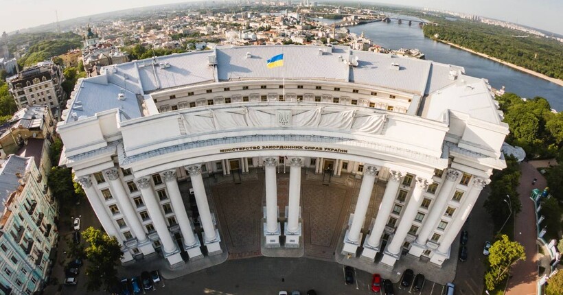 Українців немає у списках загиблих внаслідок повеней у Непалі - МЗС