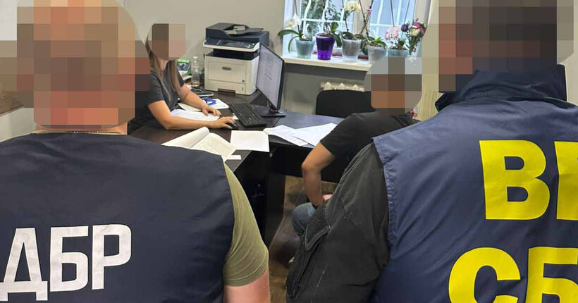 На Закарпатті правоохоронці за $33 000 переправляли ухилянтів за кордон – ДБР