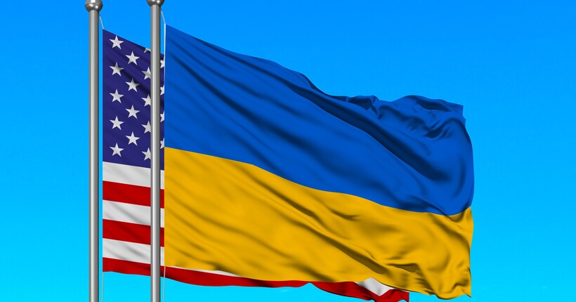 Зеленський відповів, чи довіряє Україна США
