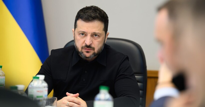 Зеленський після останніх ударів рф закликав США та ЄС посилити санкції проти росії