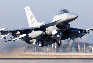 Україна отримає ще три F-16 до кінця року - Зеленський