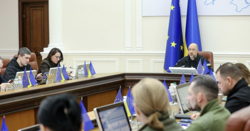 Кабмін звільнив керівництво Митної служби та заступників голів Держлісагентства та Держпродспоживслужби