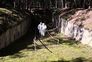В штаб військової поліції Польщі надійшов загадковий конверт: після відкриття госпіталізували трьох людей