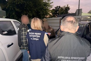 Прикордонники затримали двох організаторів незаконного переправлення чоловіків до Румунії