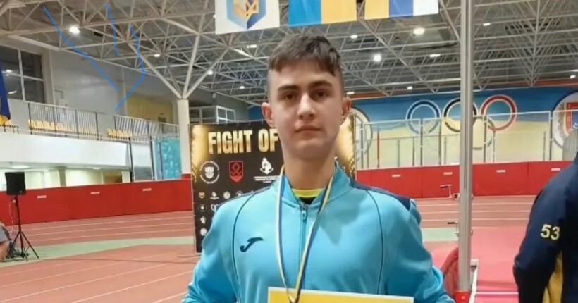 Український підліток двічі оновив світовий рекорд зі стрибків із жердиною