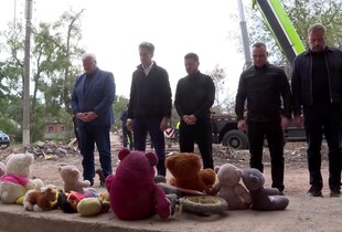 Зеленський і голова МЗС Британії вшанували загиблих у Прилуках після удару рф