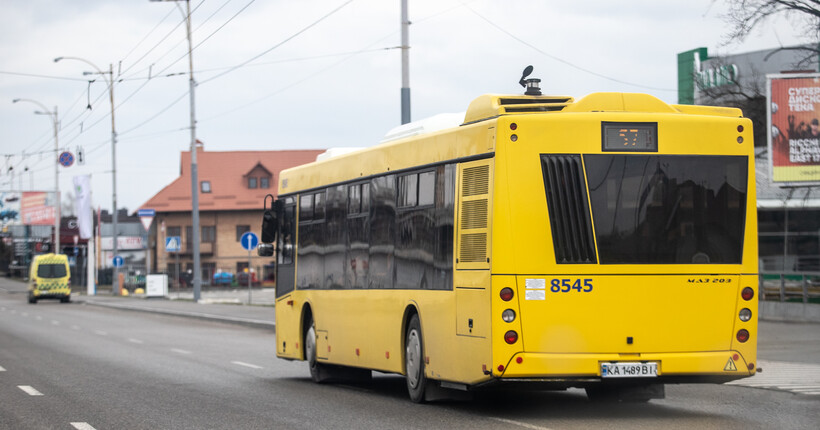 Проблеми зі світлом в Києві 9 жовтня: у трьох районах зупинився громадський транспорт