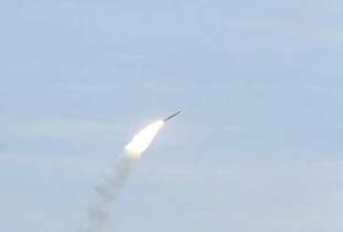 Ворог вдарив ракетами по Києву: на Оболоні влучання в ресторан