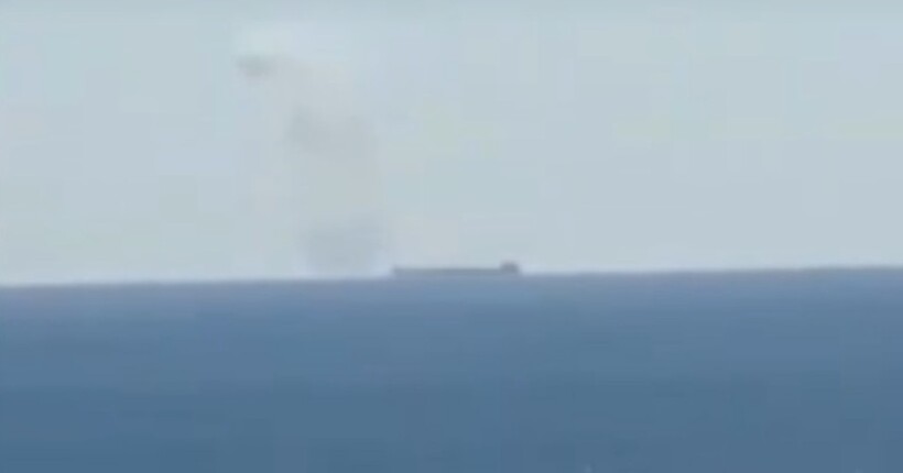 В Чорному морі біля Румунії загорівся танкер: восьмеро моряків зникли безвісти