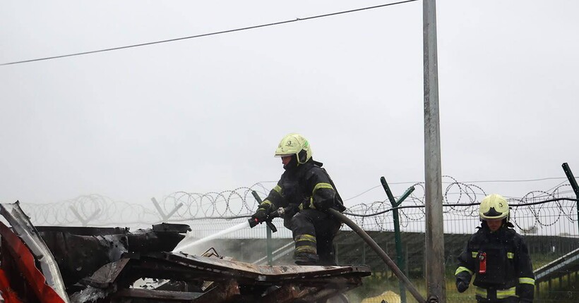 Противник здійснив понад 10 ударів по Дніпропетровщині: є руйнації
