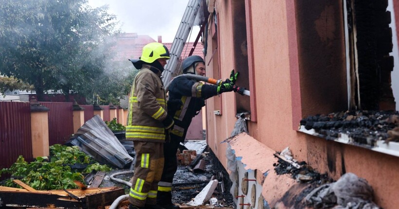 У Рівному через російська атаку дронів є руйнування, одна людина загинула