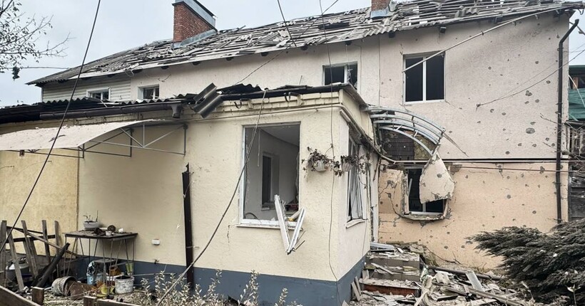 Росіяни вдарили вісьмома авіабомбами по Сумщині: є поранені і загиблий