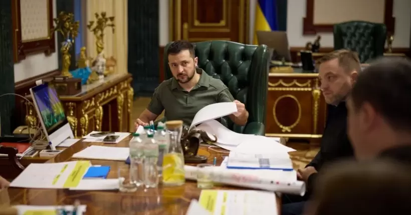 Зеленський провів засідання Ставки Верховного Головнокомандувача: обговорили Бахмут і плани рф