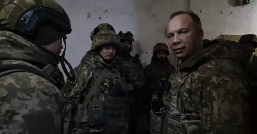 Бої за Бахмут: місто зараз на вістрі всіх зусиль російської армії, - Сирський 