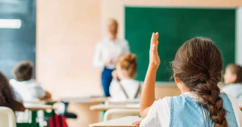 Дітей на окупованій частині Запорізької області змушують вступати до громадських рухів