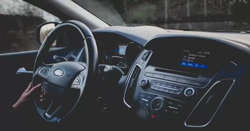Вимкнуться функції, а потім авто відвезе власника у банк: Ford вигадав, як карати боржників