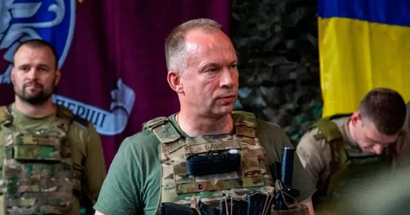 Маємо успіх на деяких ділянках фронту, але за Бахмут важкі бої тривають, - Сирський