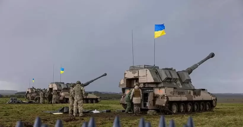 Вже друга група українських артилеристів завершує навчання у Британії, - Міноборони
