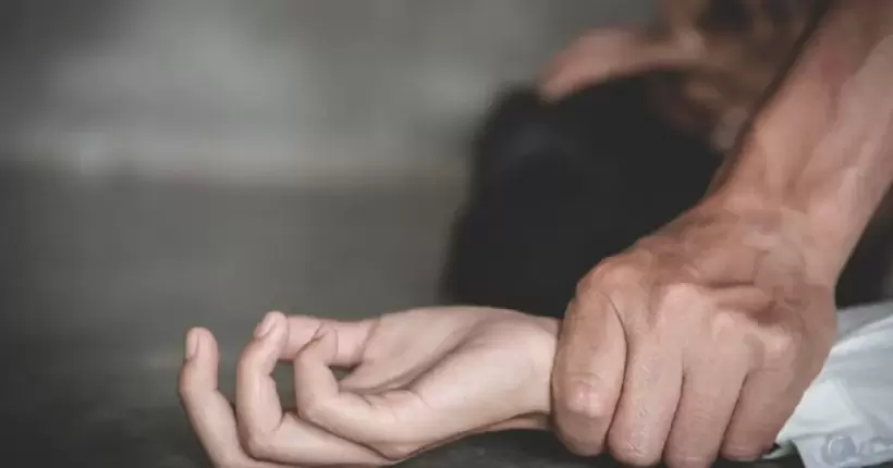 На Закарпатті подружжя ґвалтувало 12-річну доньку